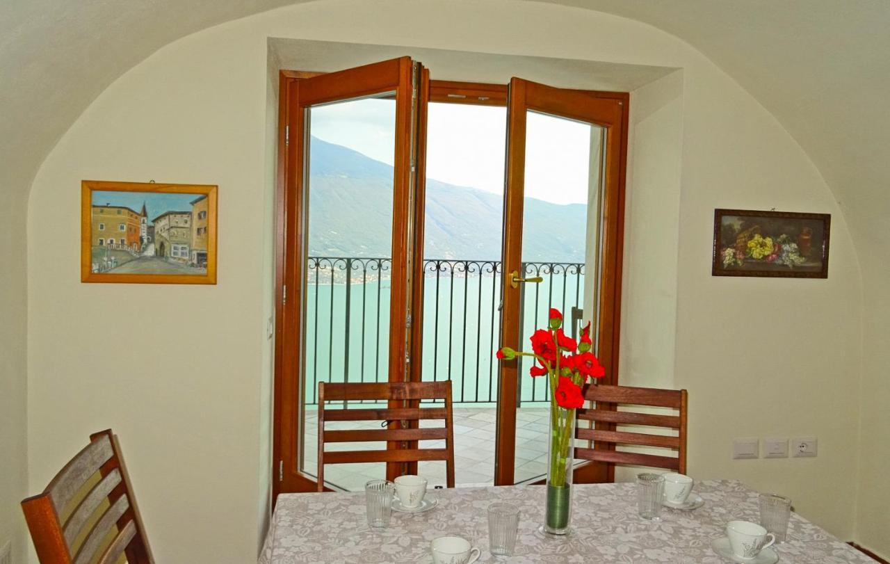 Casa De Pol Exclusive Lake View by Gardadomusmea Tremosine Exterior foto
